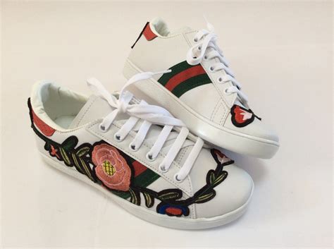 tenis gucci con flores|Tenis con caña alta de diseñador de lujo para hombre .